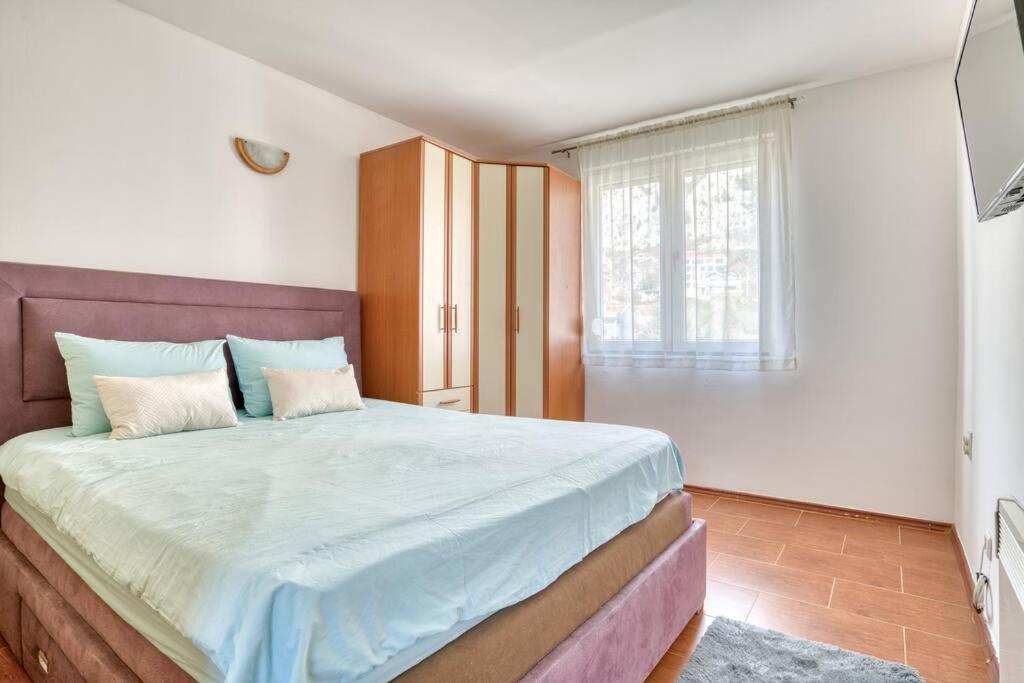 Cozy Nest Apartment- Central And Seaboard With Elevator 科托尔 外观 照片